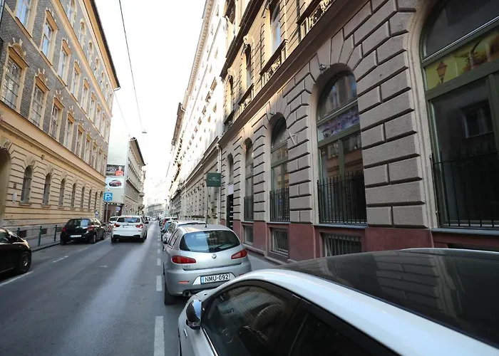 California Hotel Budapest