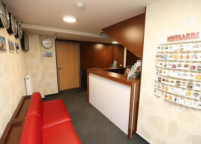 California 3* Budapest