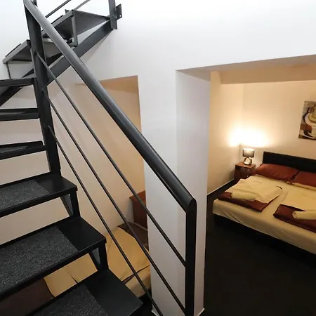 Hotel California 3* Budapest