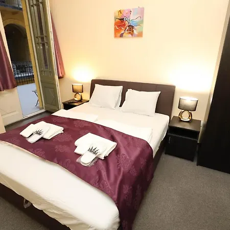 Hotel California Budapest