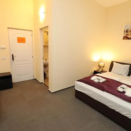 Hotel California Hotel 3*